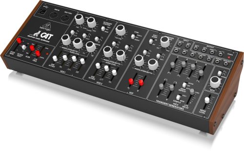 Behringer CAT analóg szintetizátor