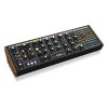 Behringer Model 15 analóg félmoduláris szintetizátor