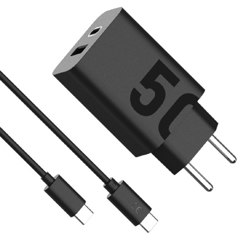 Motorola 50W telefon töltő USB-A és USB-C kábellel