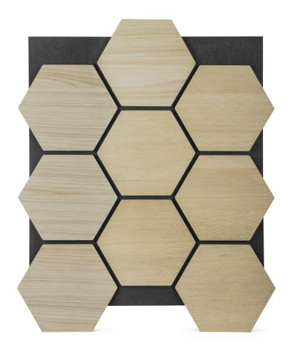 G21 zajcsökkentő akusztikus panel, 81,5 x66,5 x2,1 cm, méhsejt alakú, natúr tölgyfa (4 darabos kiszerelésben rendelhető, az ár darabonként értendő)