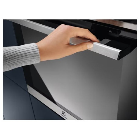 Electrolux EOD5F71X beépíthető sütő, 72liter, 3kW, 50 -275°C, katalitikus tisztítás, inox - fekete
